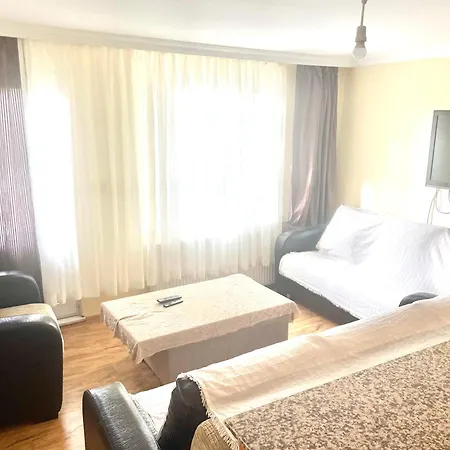 Double Teras In Center Estambul